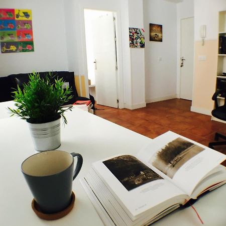 Apartamento Centro + wifi+ 2 camas de matrimonio +playa Cádiz Exterior foto