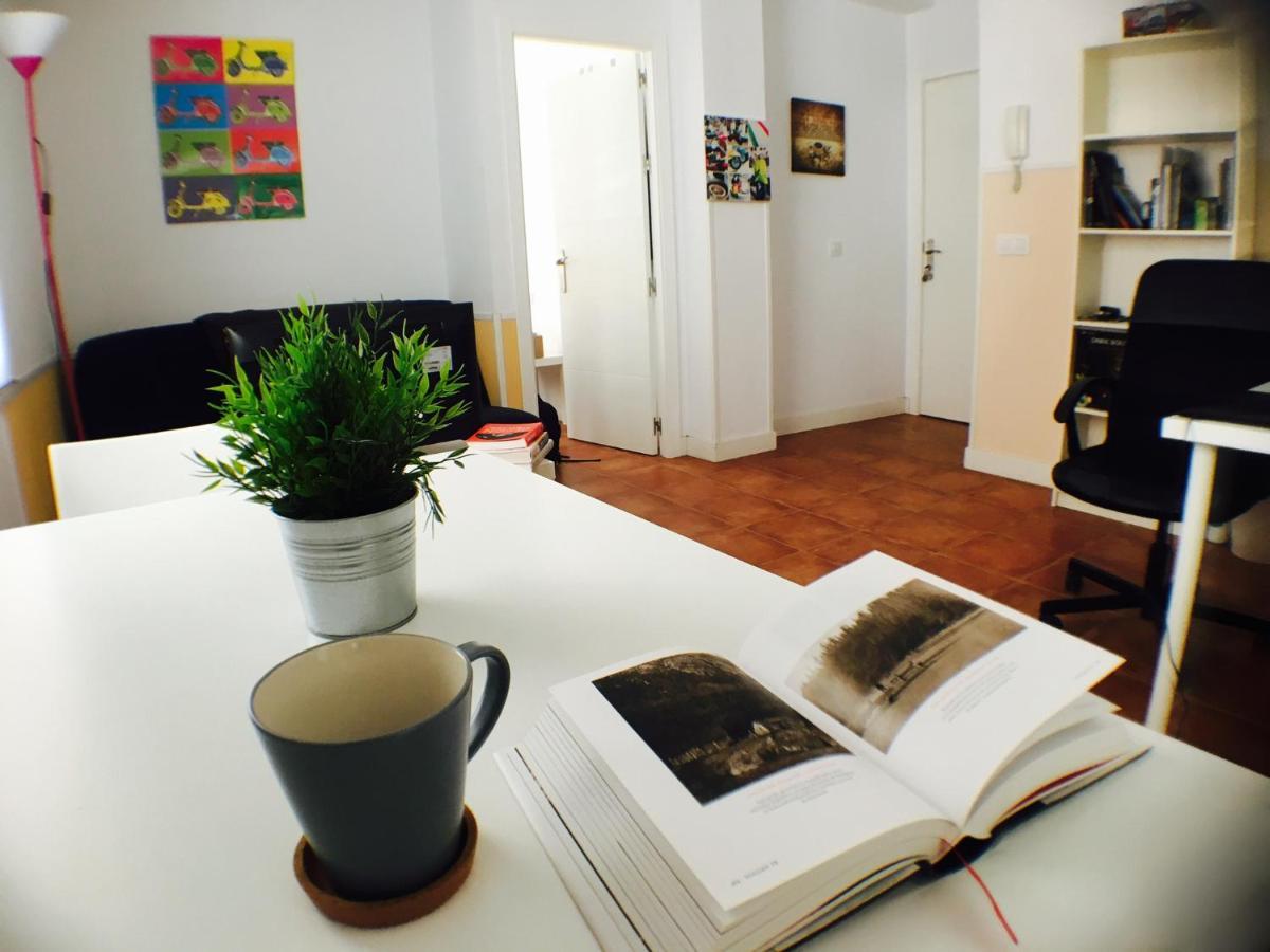 Apartamento Centro + wifi+ 2 camas de matrimonio +playa Cádiz Exterior foto