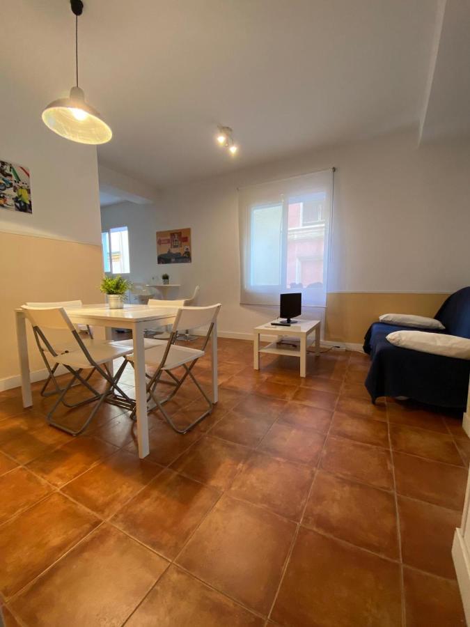 Apartamento Centro + wifi+ 2 camas de matrimonio +playa Cádiz Exterior foto